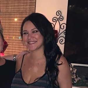 Meet your Posher, Kendra